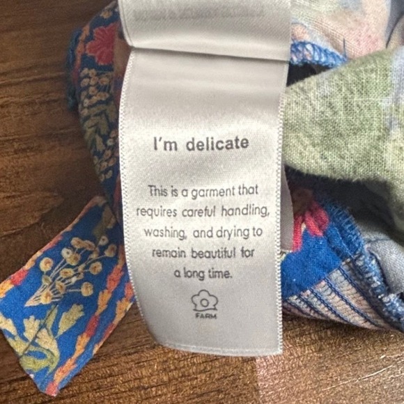 Farm Rio Stitched Garden Romper Floral Print Button Front Tie Waist Womens Small - Picture 9 of 13